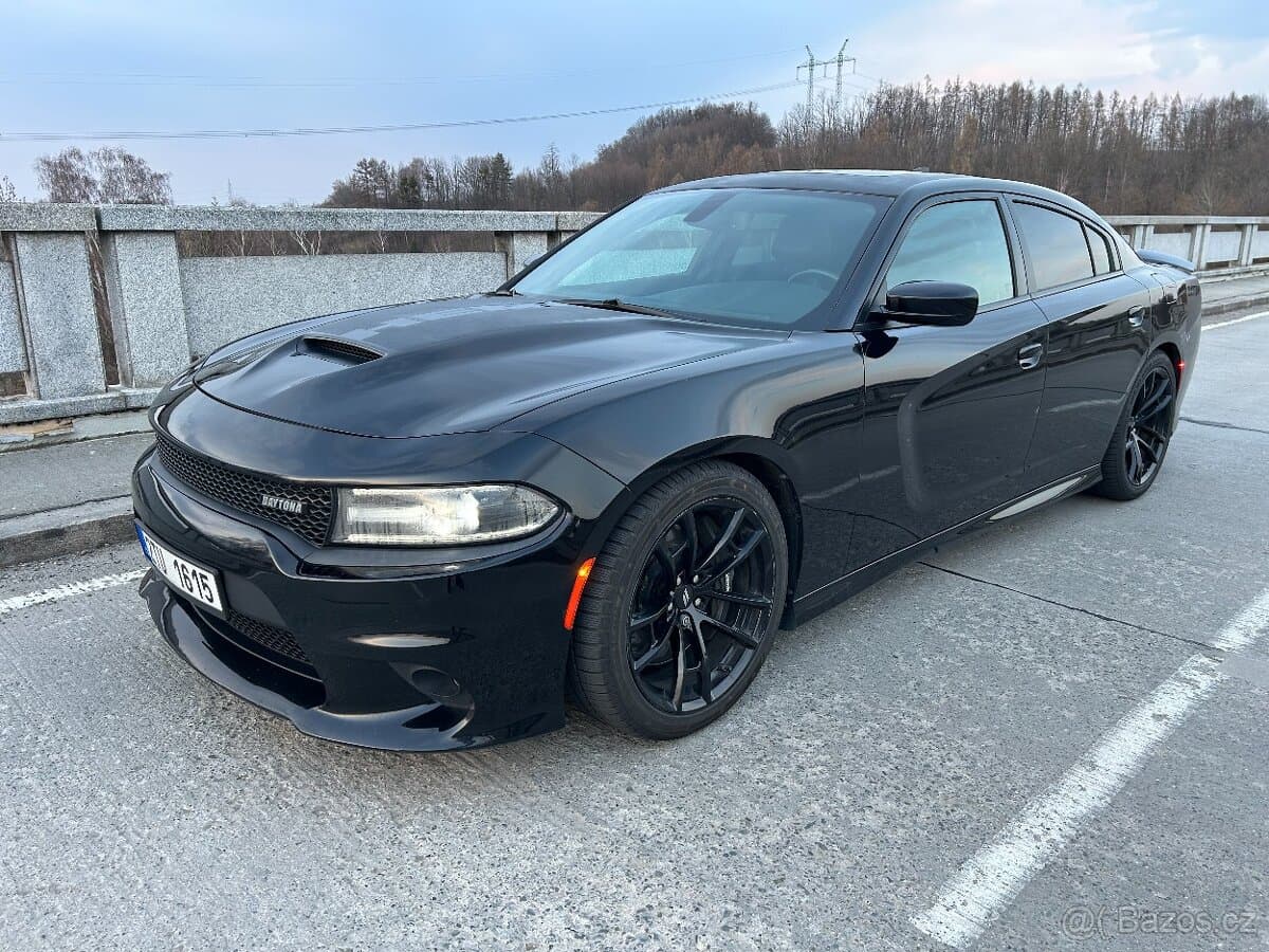 2017 Dodge CHARGER - 3