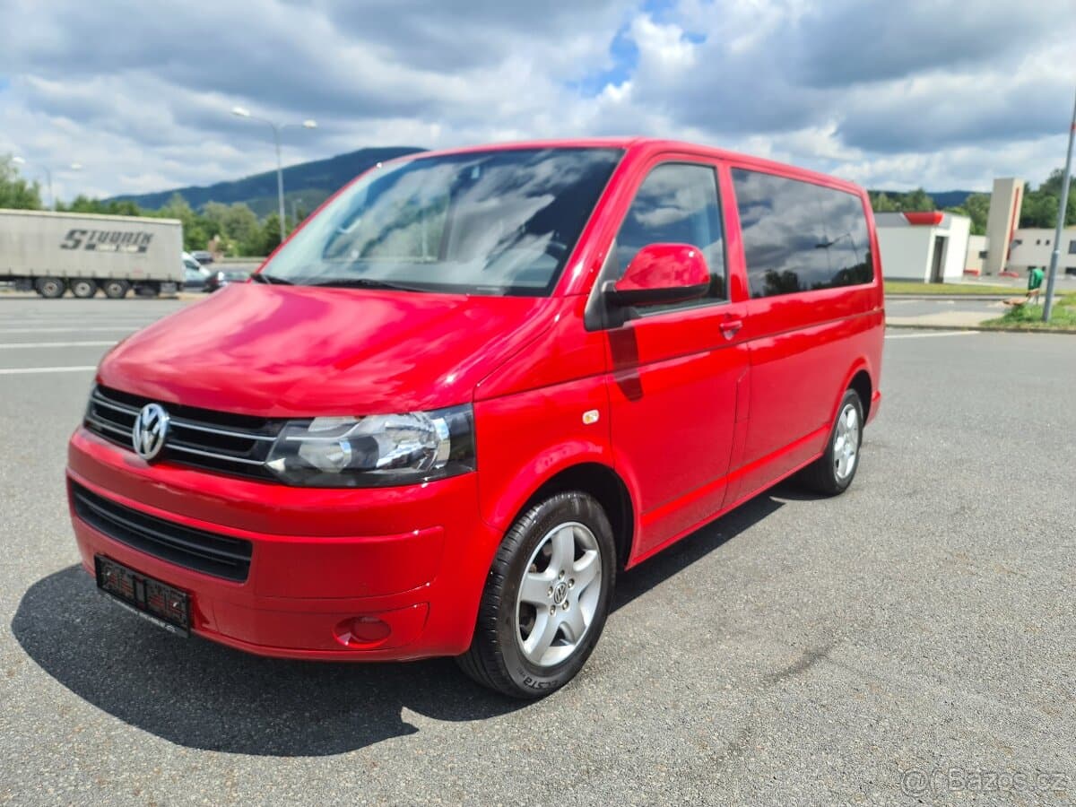 2011 Volkswagen MULTIVAN - 3