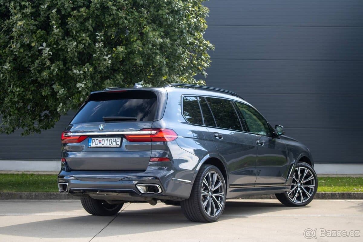 2020 BMW X7 - 3