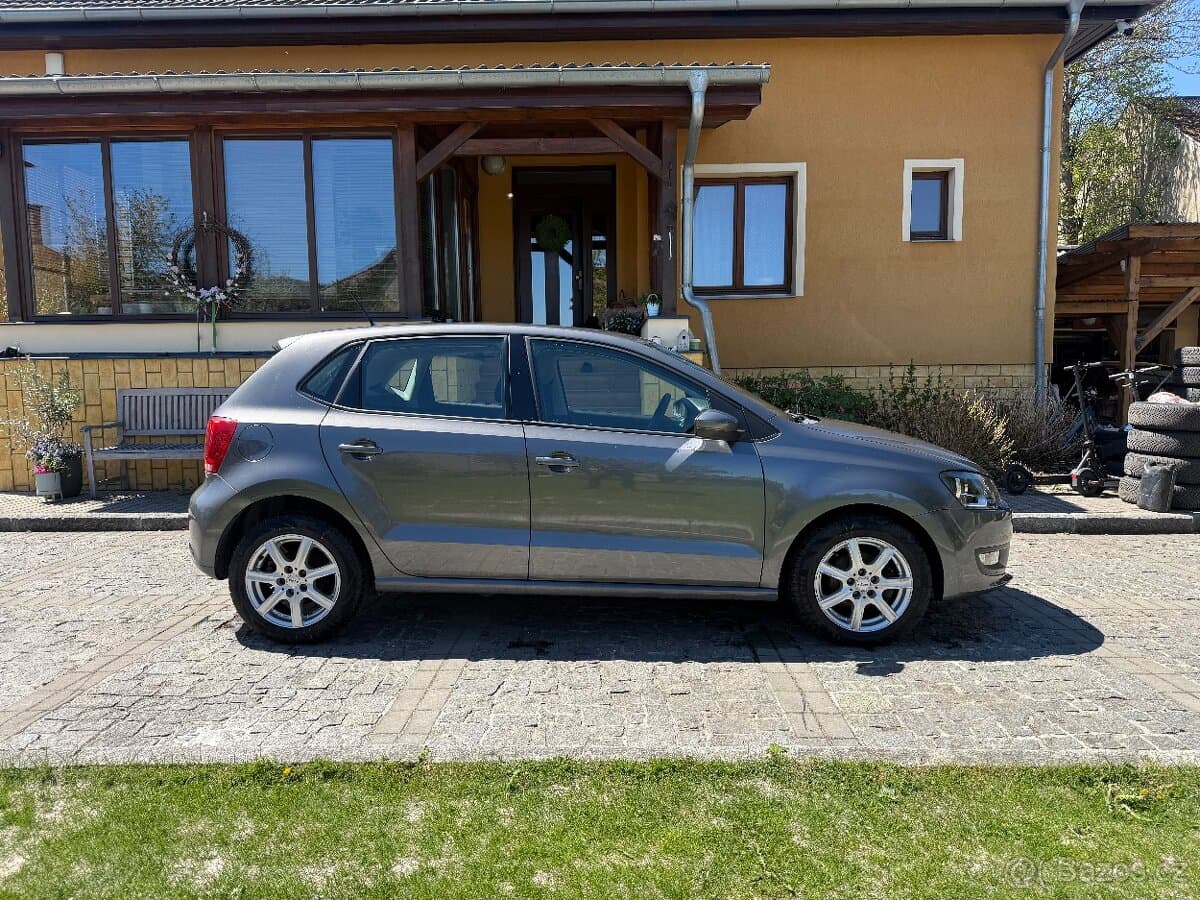 2013 Volkswagen POLO - 3