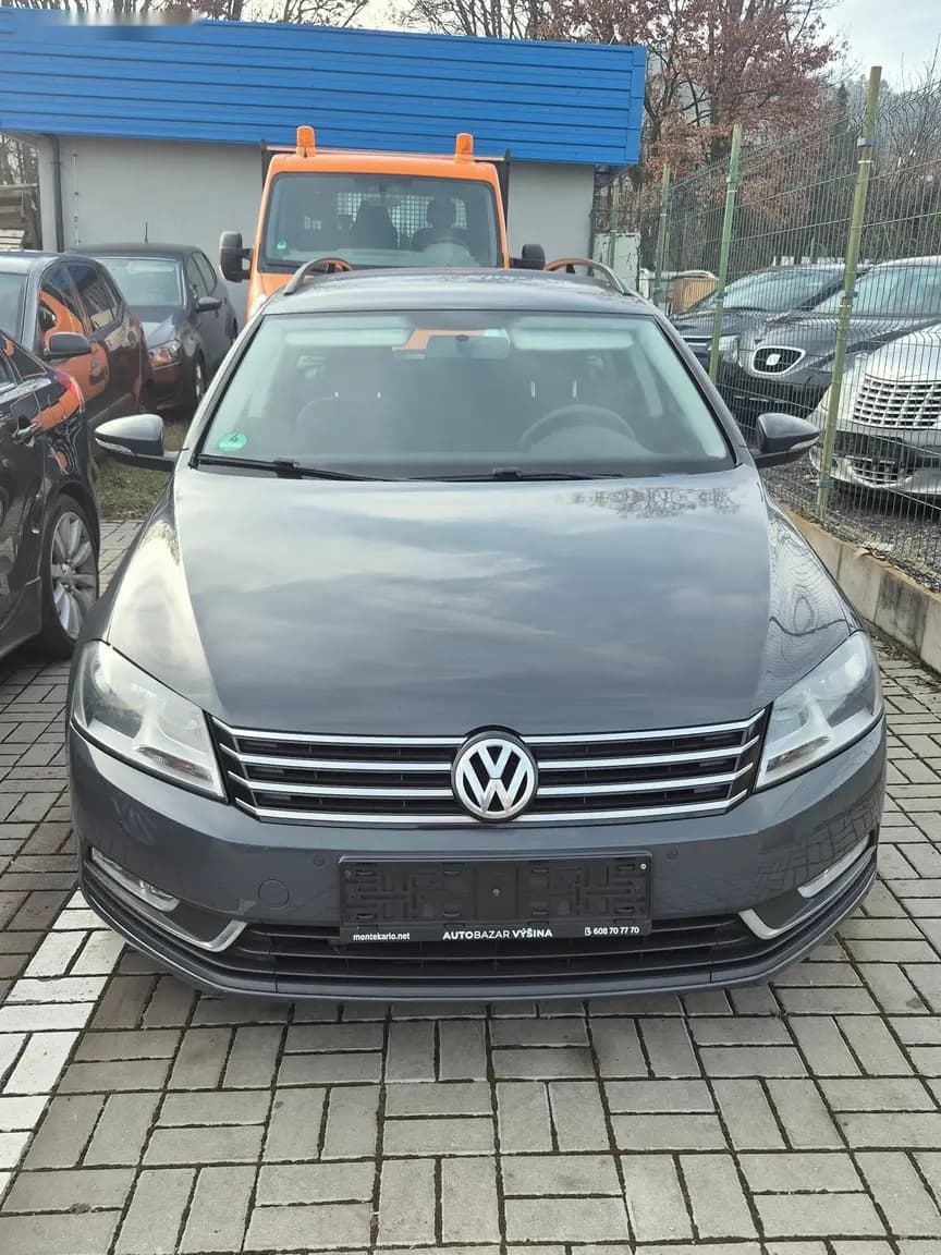 2012 Volkswagen PASSAT - 3