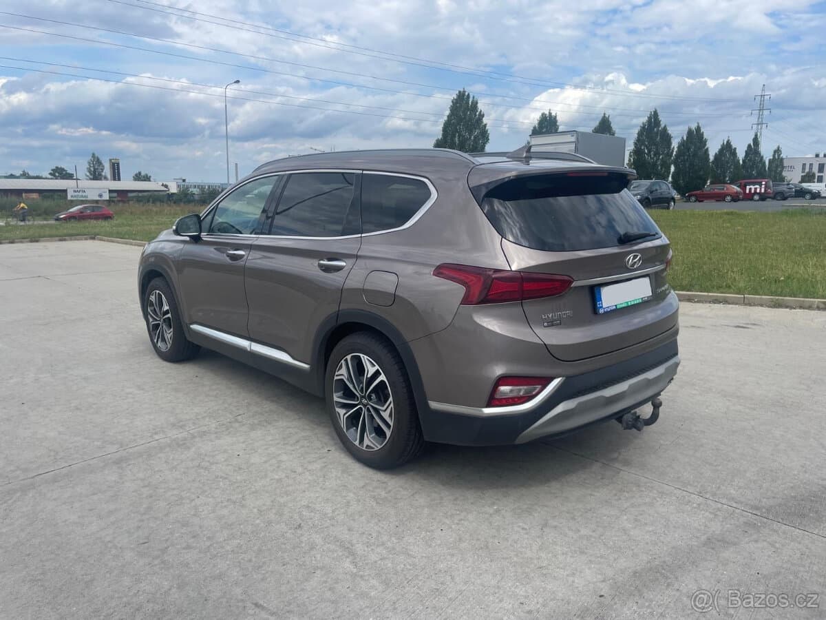 2019 Hyundai SANTA FE - 3