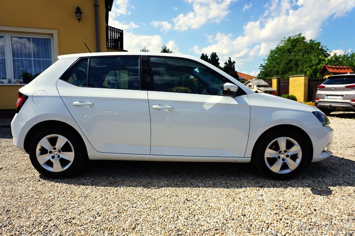 2015 Škoda FABIA - 3
