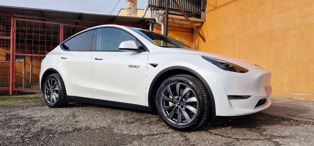 2021 Tesla MODEL Y - 3