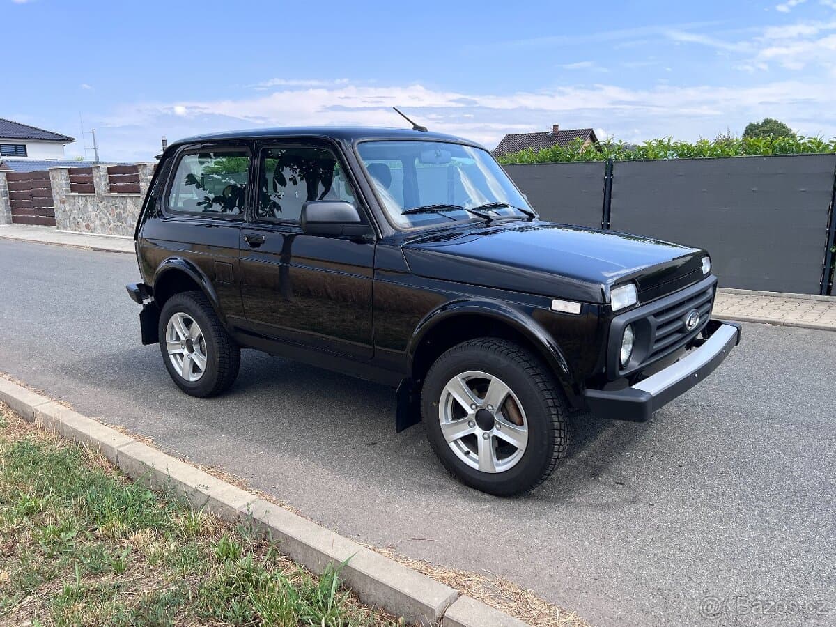 2025 Lada NIVA - 3