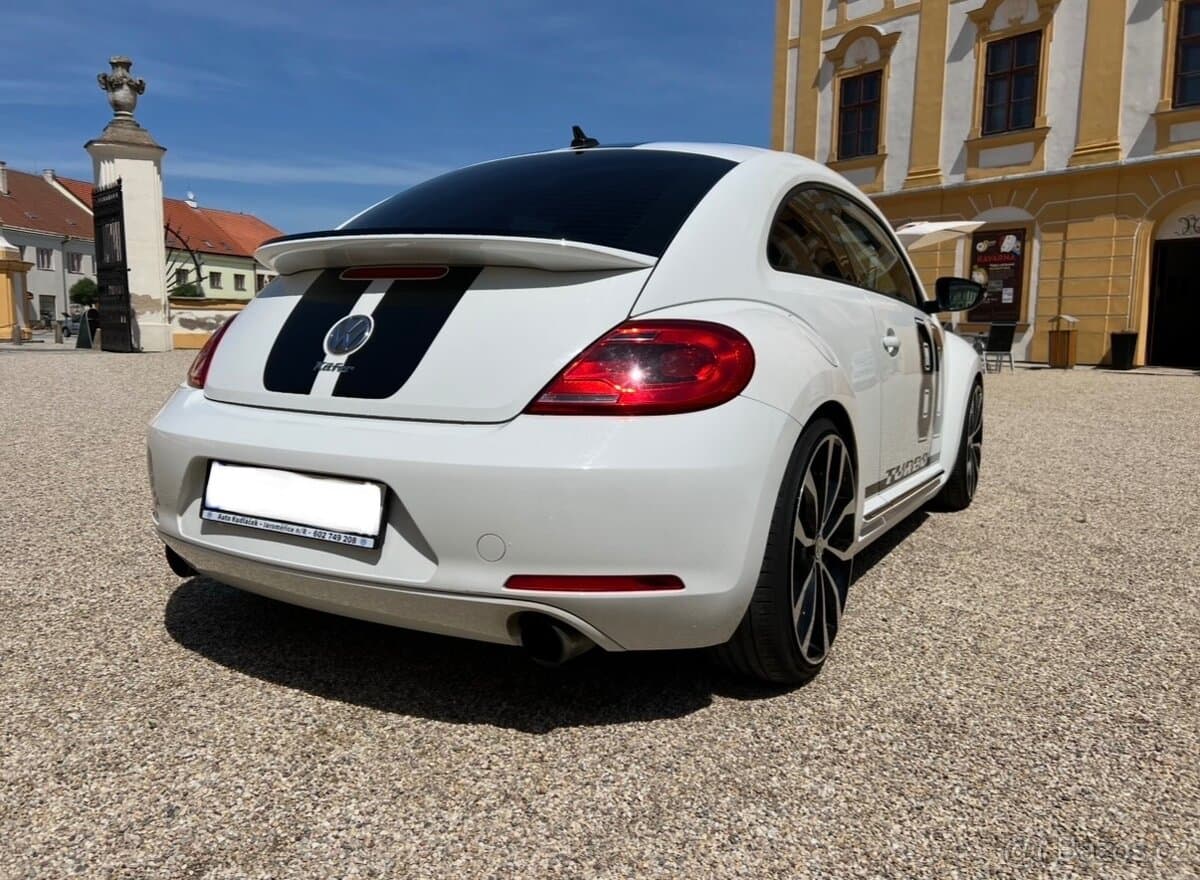 2012 Volkswagen BEETLE - 3