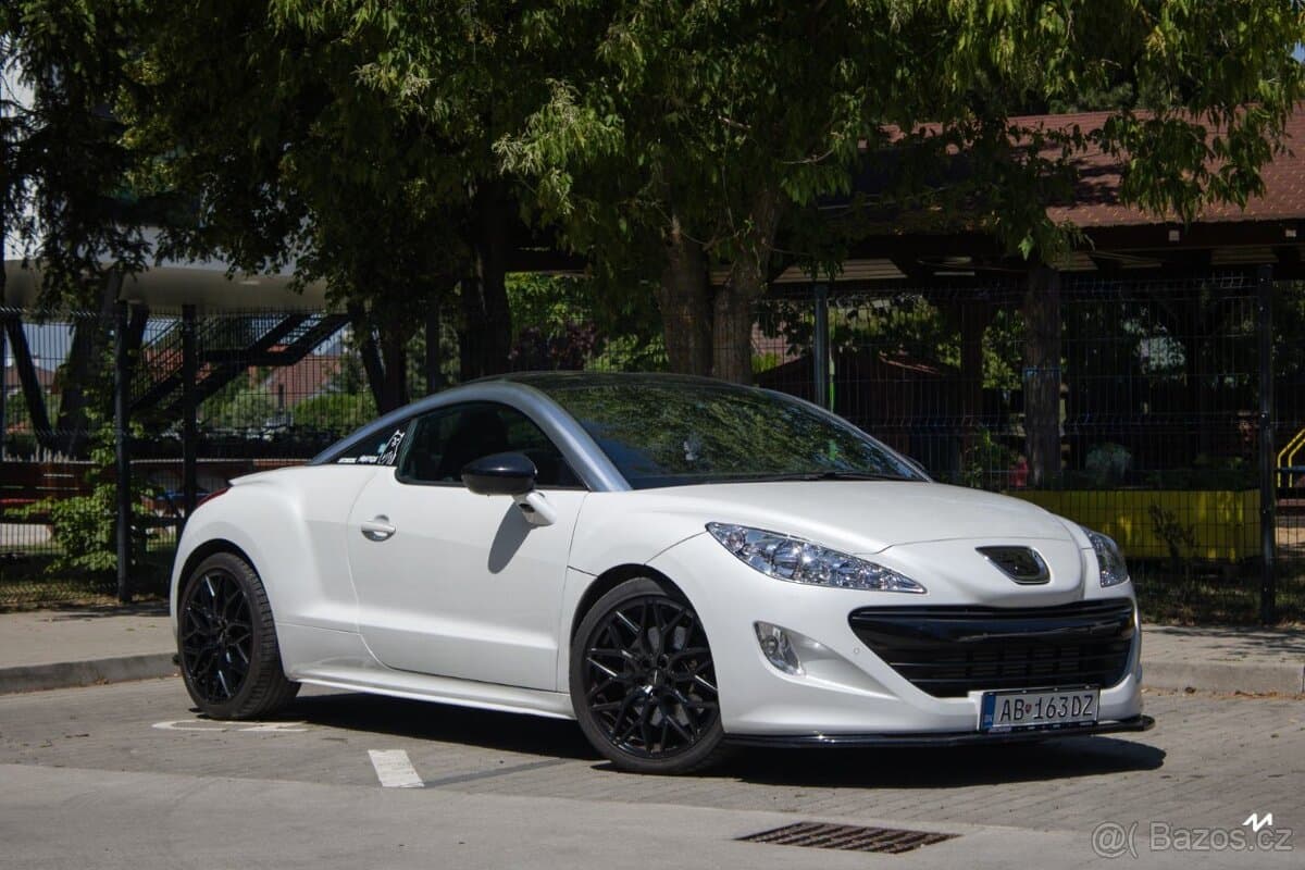 2011 Peugeot RCZ - 3