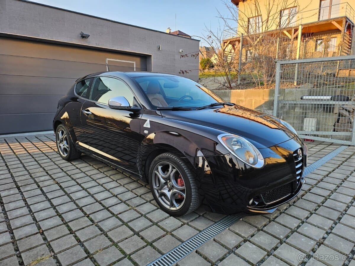 2010 Alfa Romeo MITO - 3