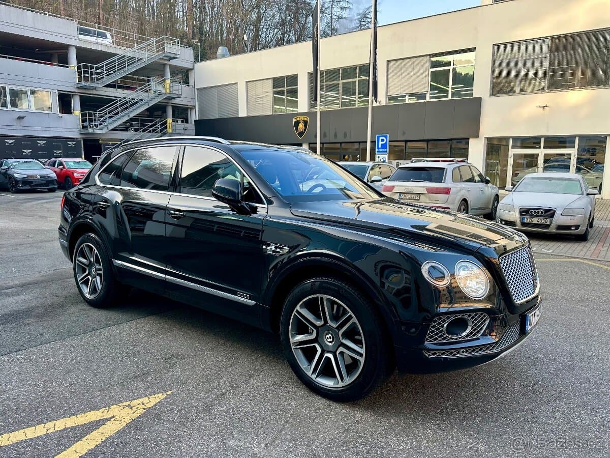 2018 Bentley BENTAYGA - 3