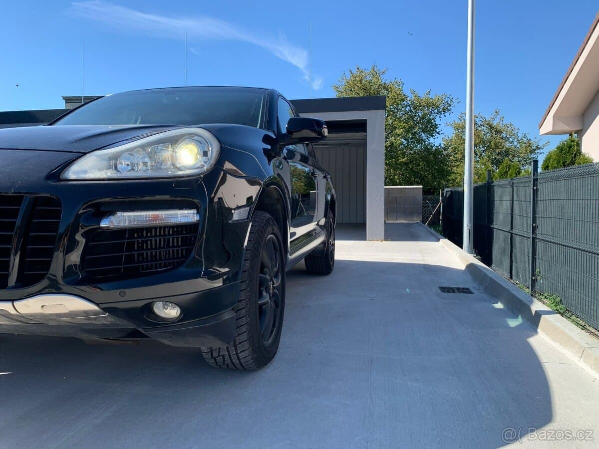 2009 Porsche CAYENNE - 3