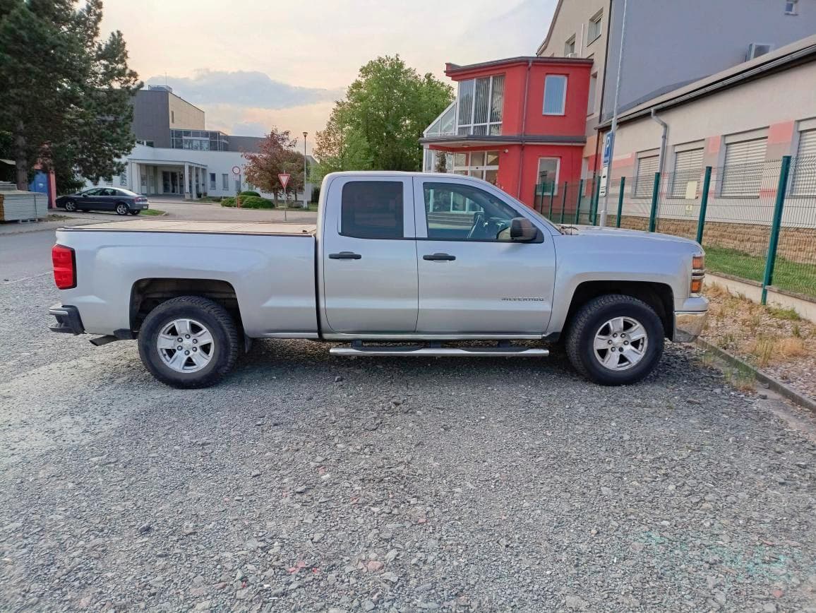 2014 Chevrolet SILVERADO - 3