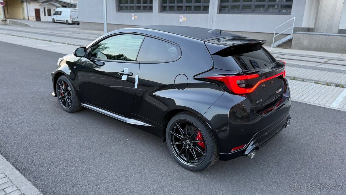 Toyota GR YARIS - 3