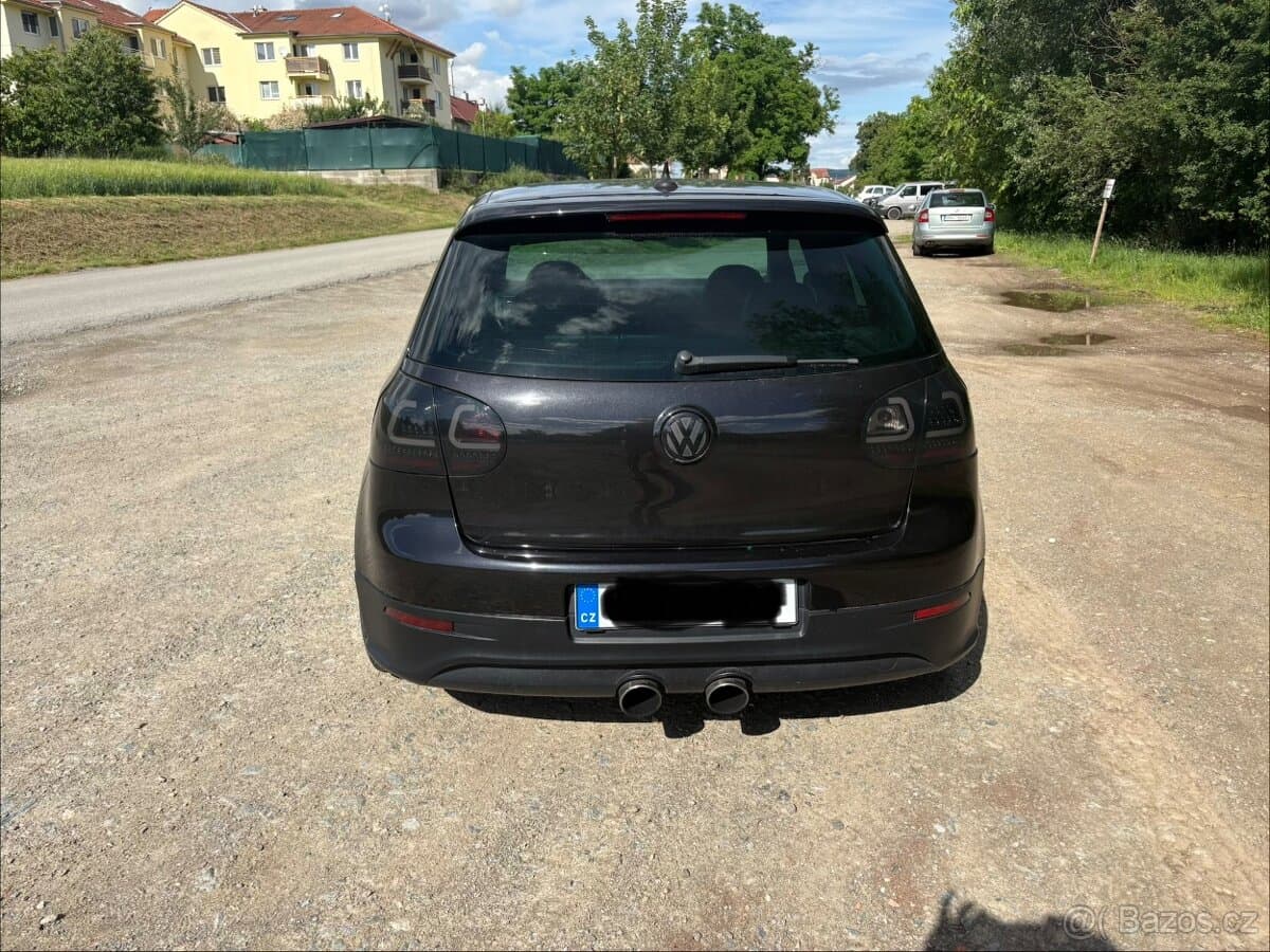 2005 Volkswagen GOLF - 3