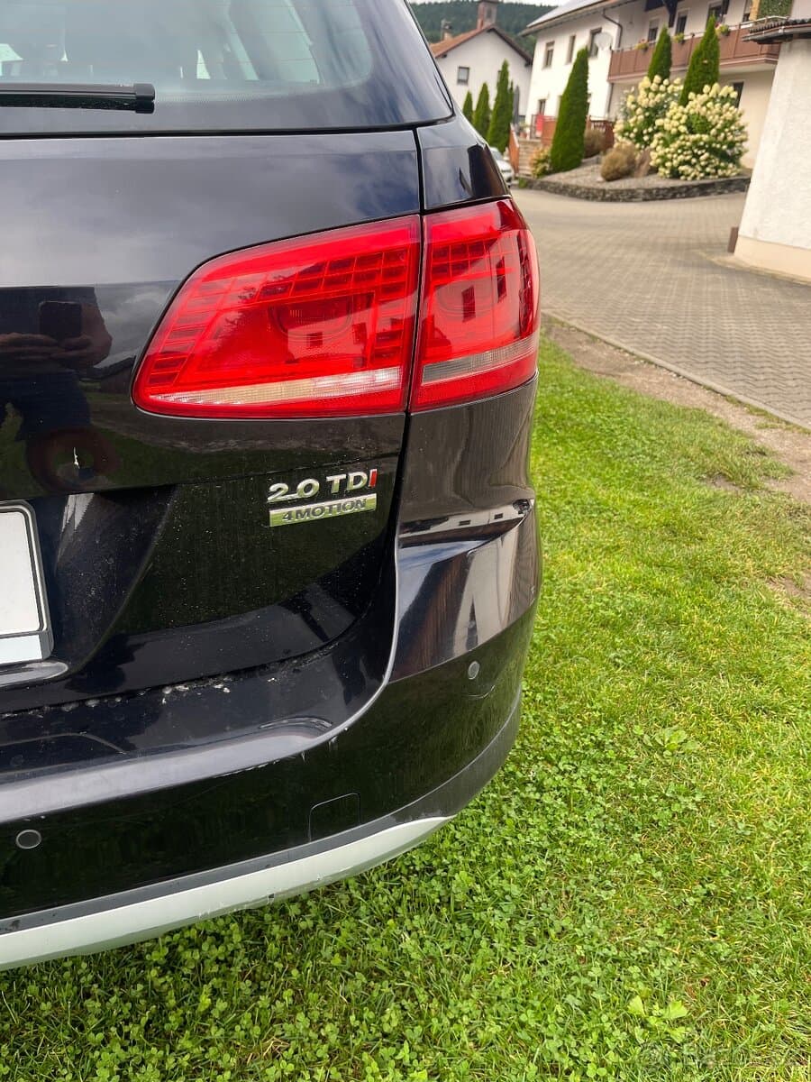 2013 Volkswagen PASSAT - 3
