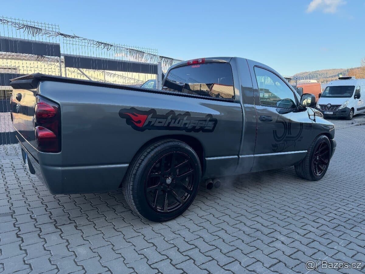 Dodge RAM - 3