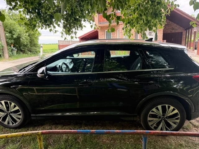 2022 Audi Q4 - 3