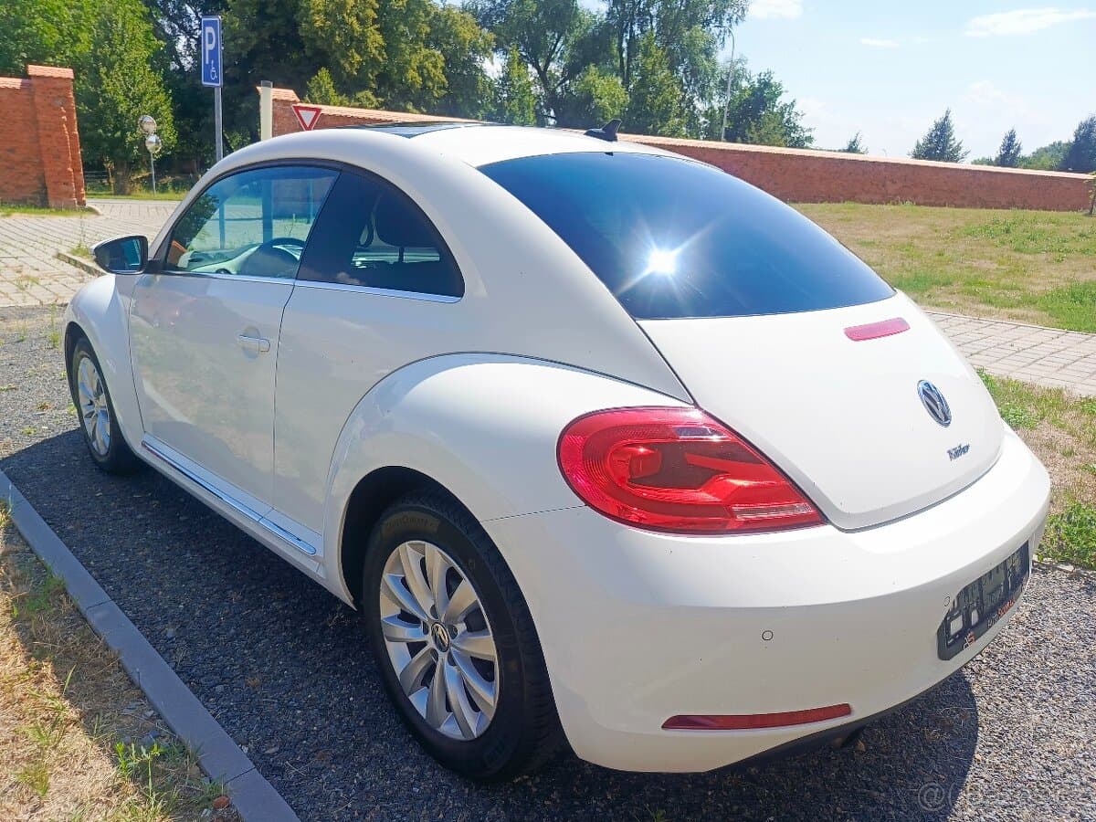 2013 Volkswagen BEETLE - 3