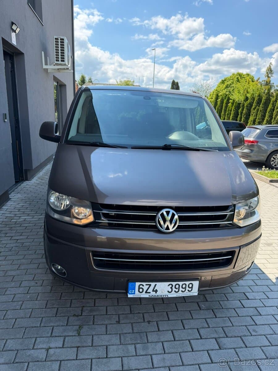 2011 Volkswagen MULTIVAN - 3