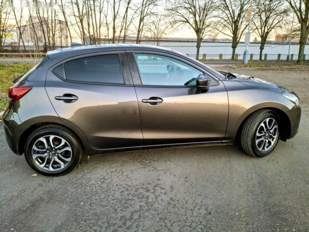2017 Mazda 2 - 3