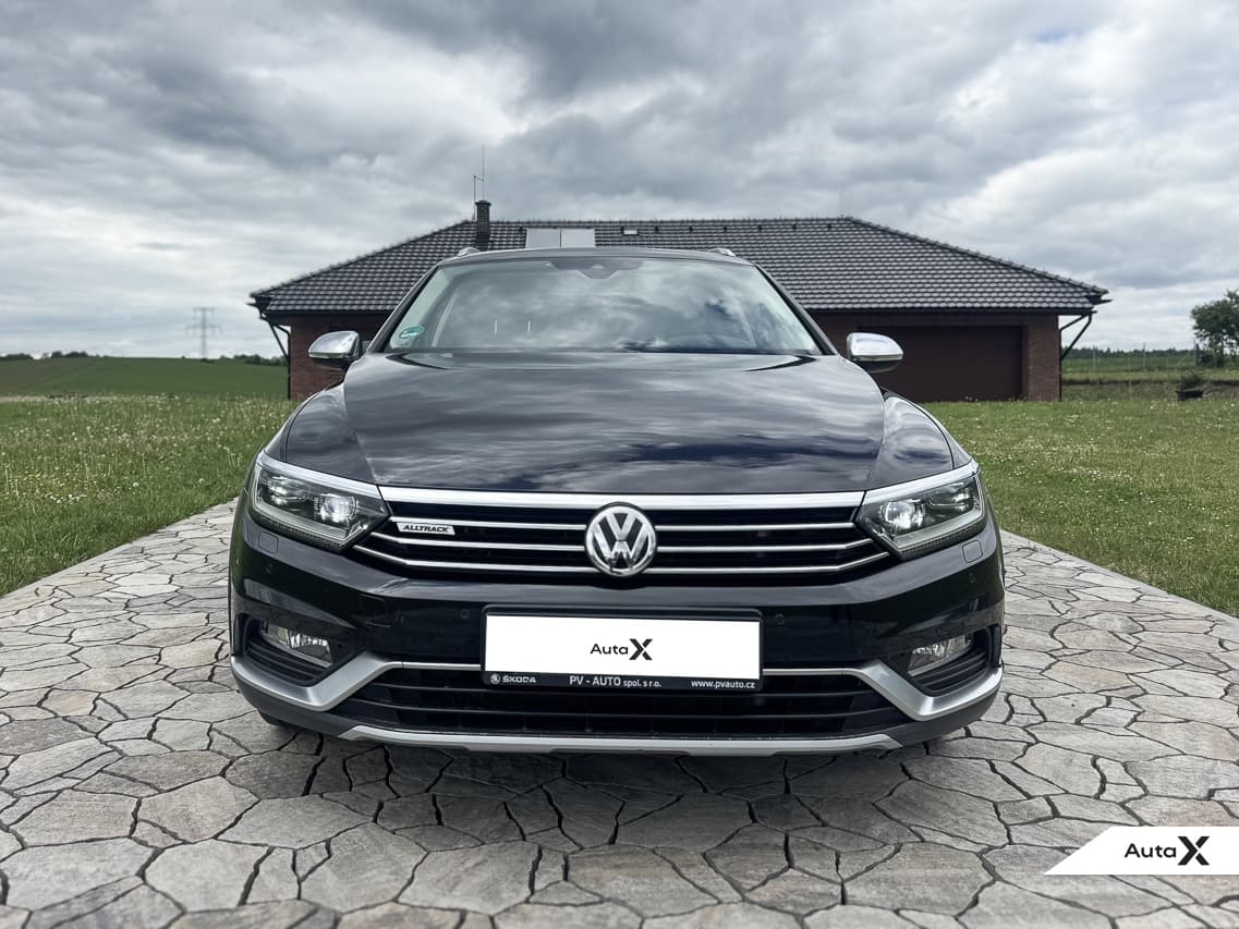 2017 Volkswagen PASSAT - 3