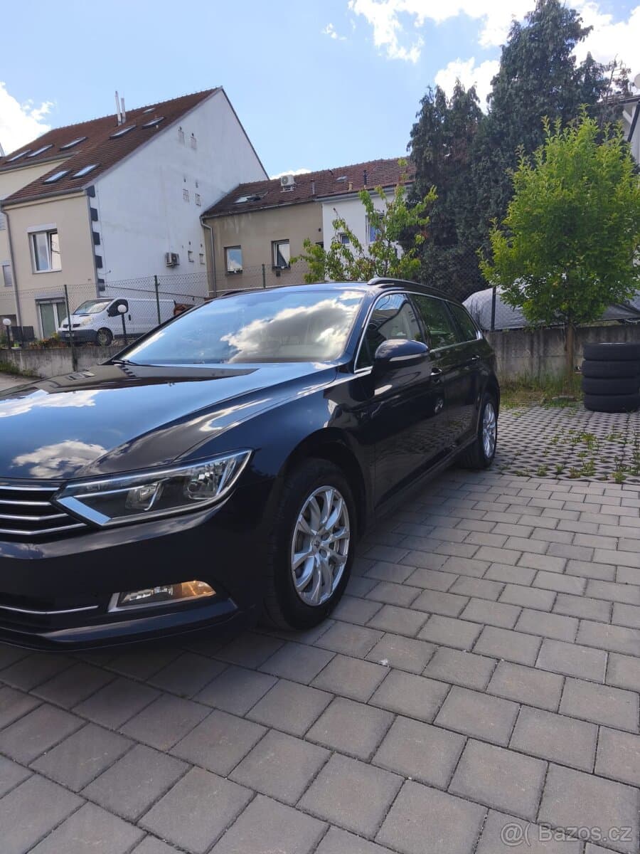 2015 Volkswagen PASSAT - 3