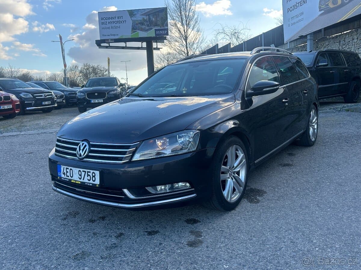 2011 Volkswagen PASSAT - 3