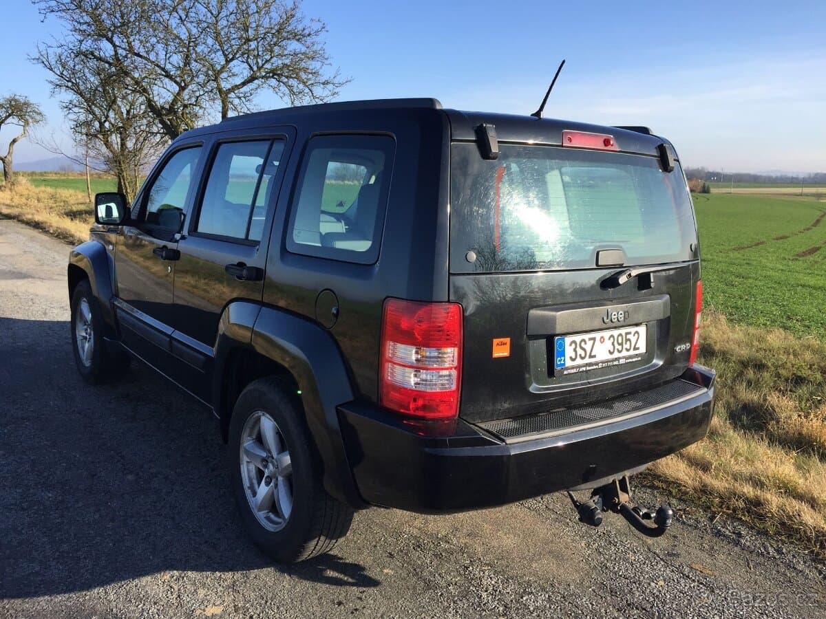 2009 Jeep CHEROKEE - 3