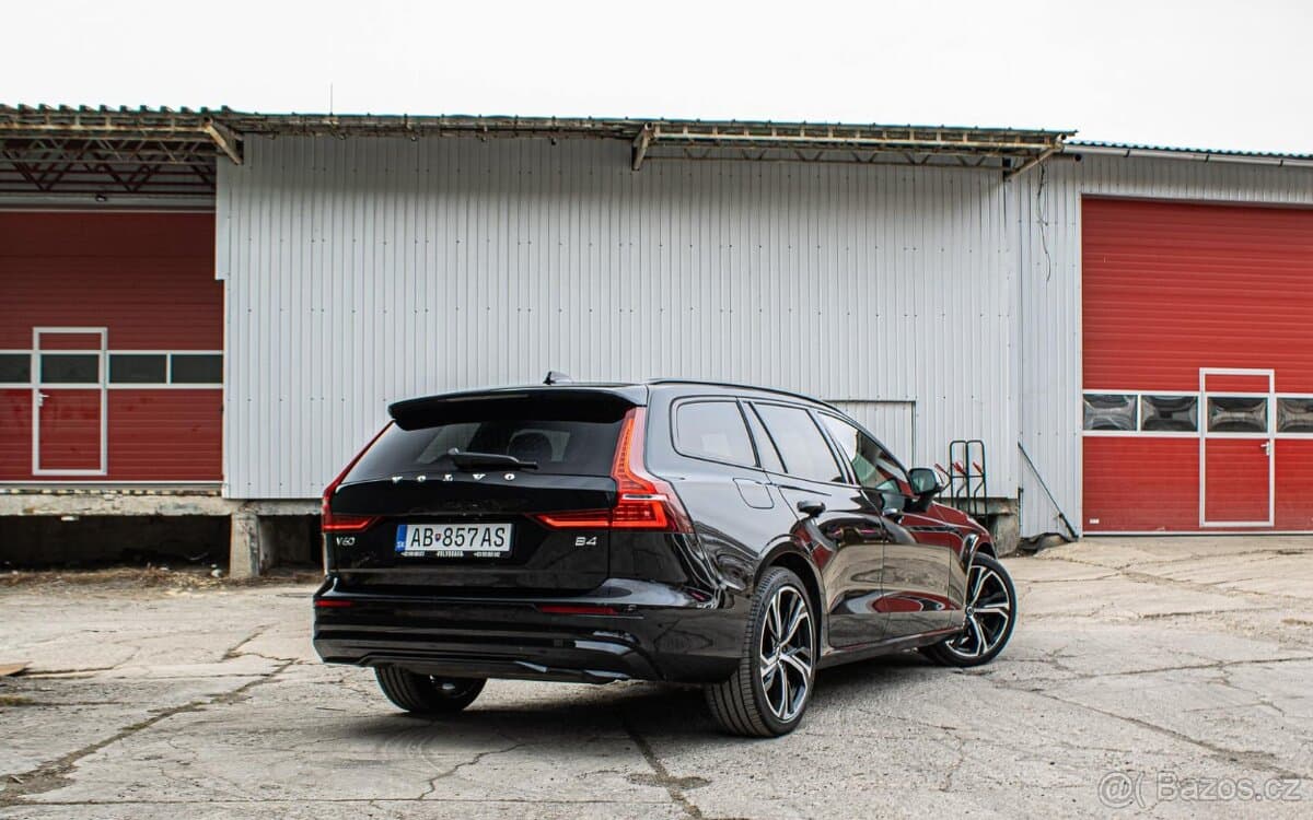 2023 Volvo V60 - 3