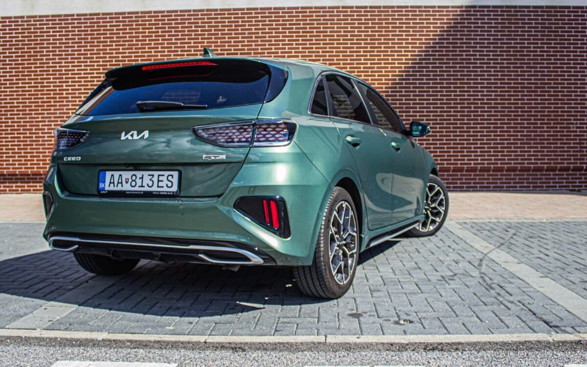 2023 Kia PROCEED - 3