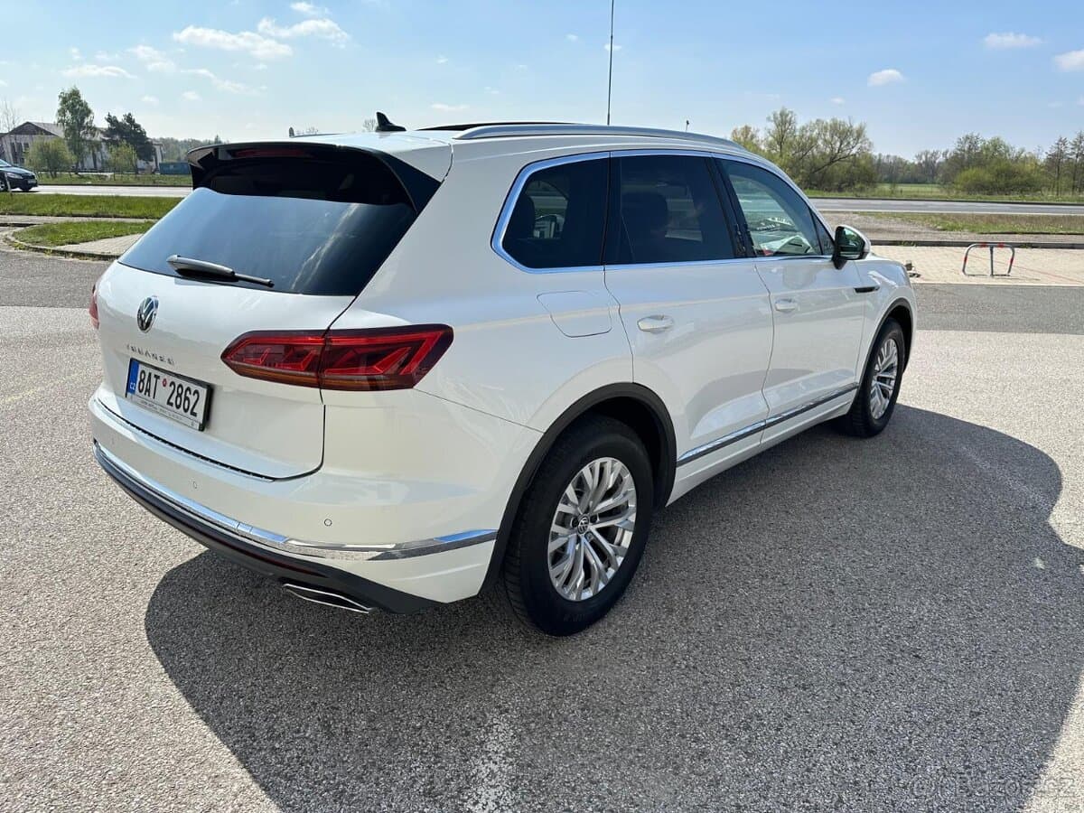 2021 Volkswagen TOUAREG - 3