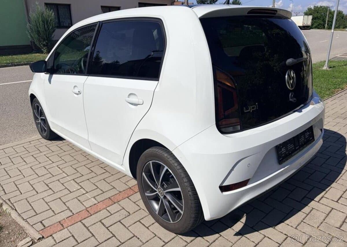 2019 Volkswagen UP! - 3