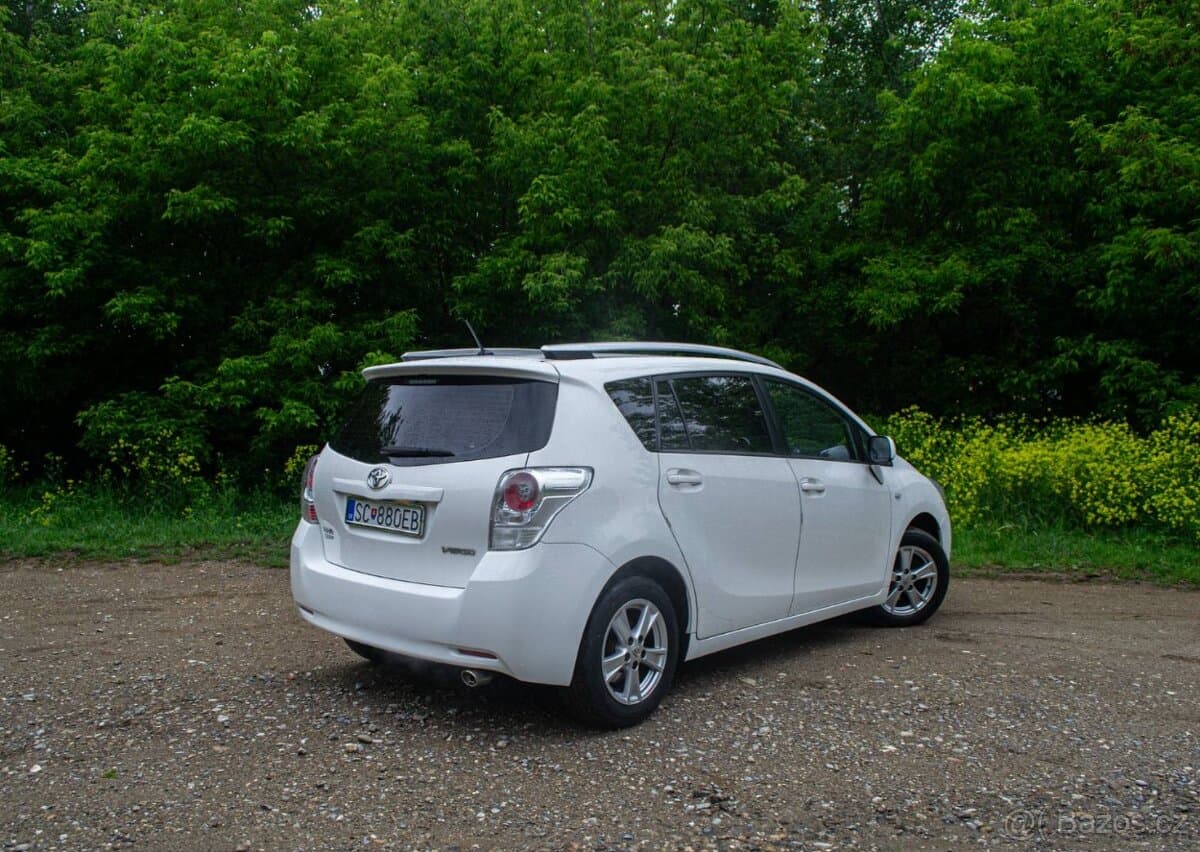 2011 Toyota VERSO - 3