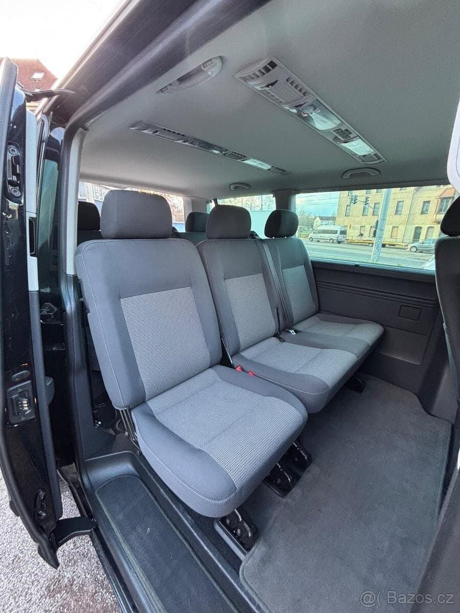 2012 Volkswagen CARAVELLE - 3