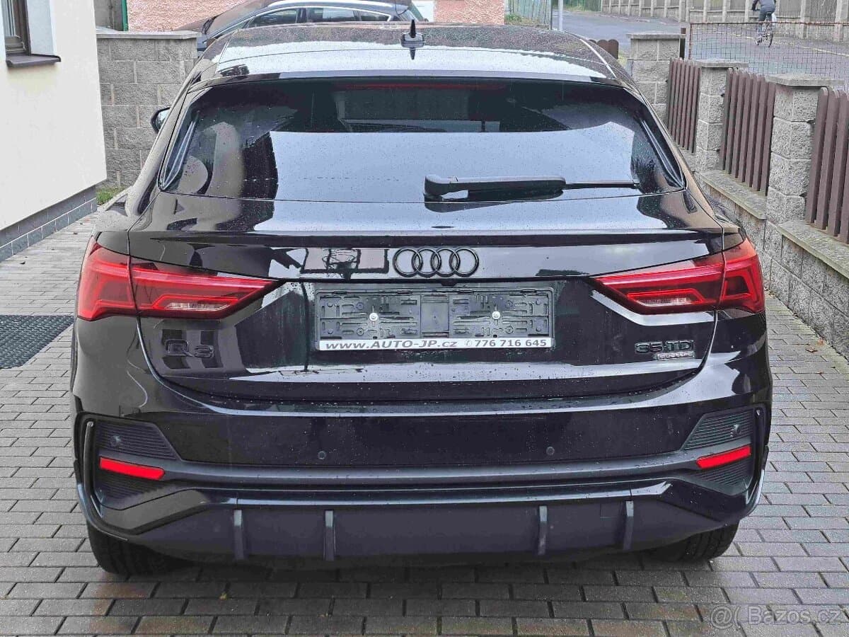 2021 Audi Q3 - 3