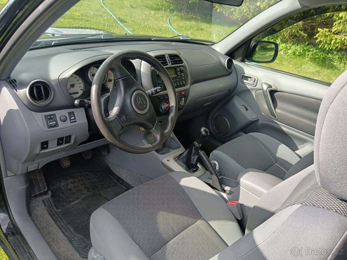 2002 Toyota RAV4 - 3