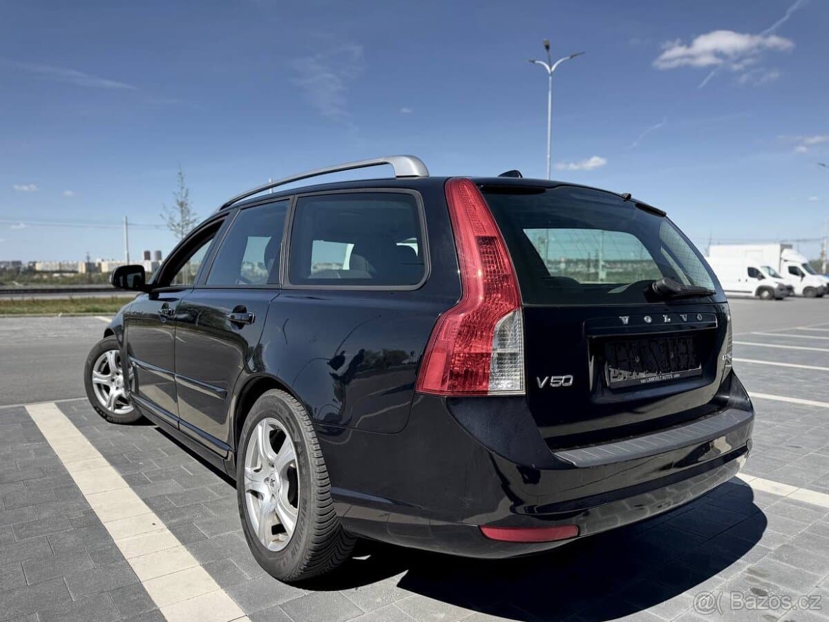 2011 Volvo V50 - 3