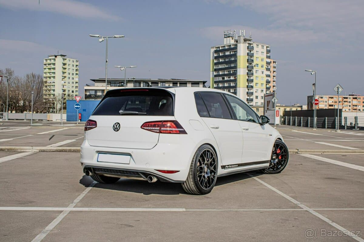 2016 Volkswagen GOLF - 3
