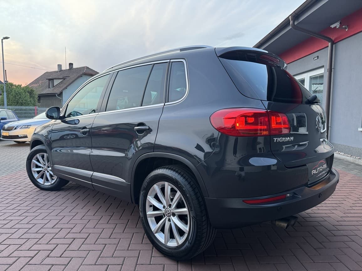 2015 Volkswagen TIGUAN - 3