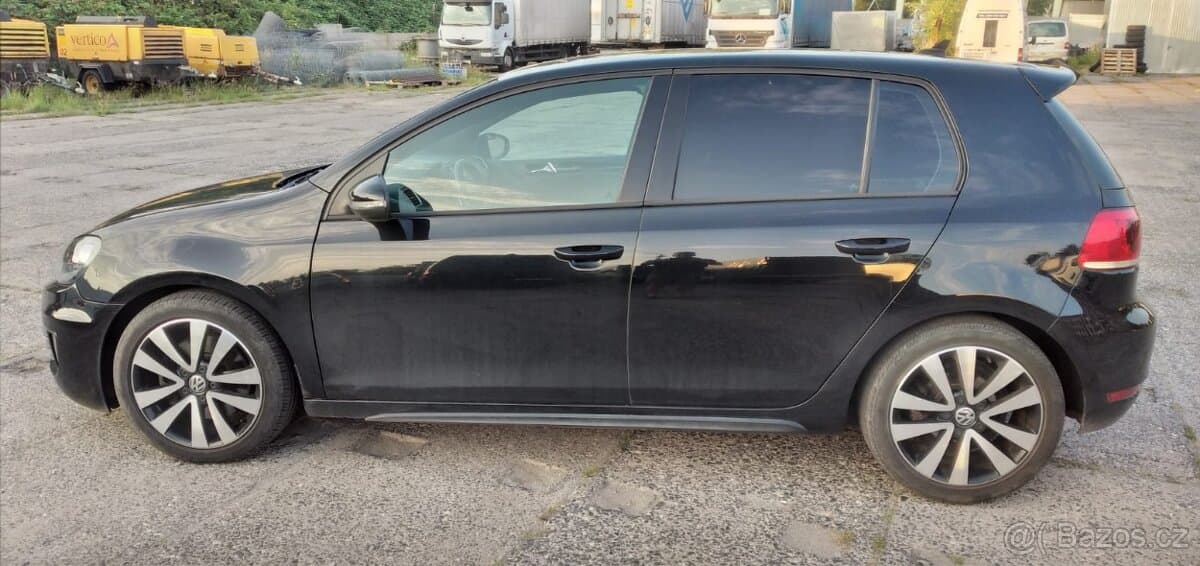 2012 Volkswagen GOLF - 3