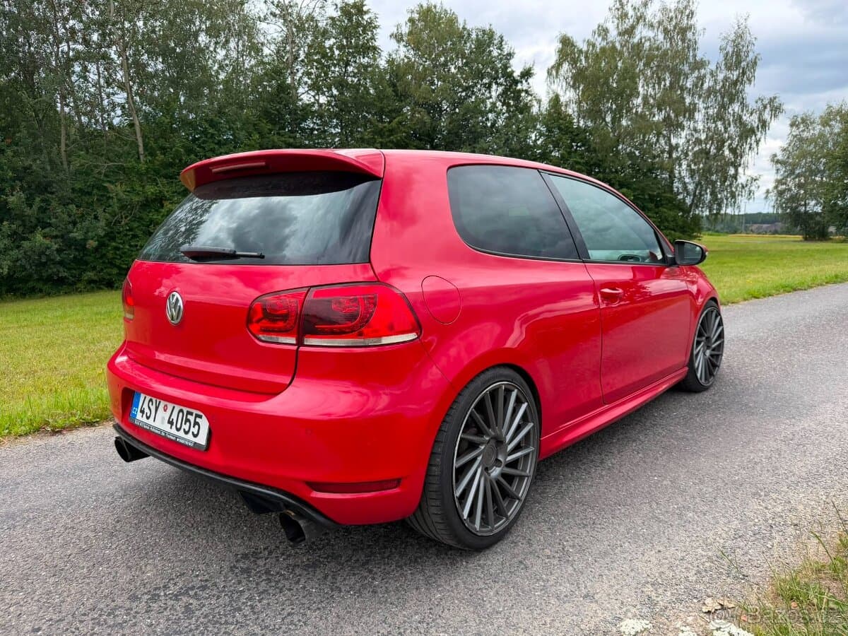 2010 Volkswagen GOLF - 3