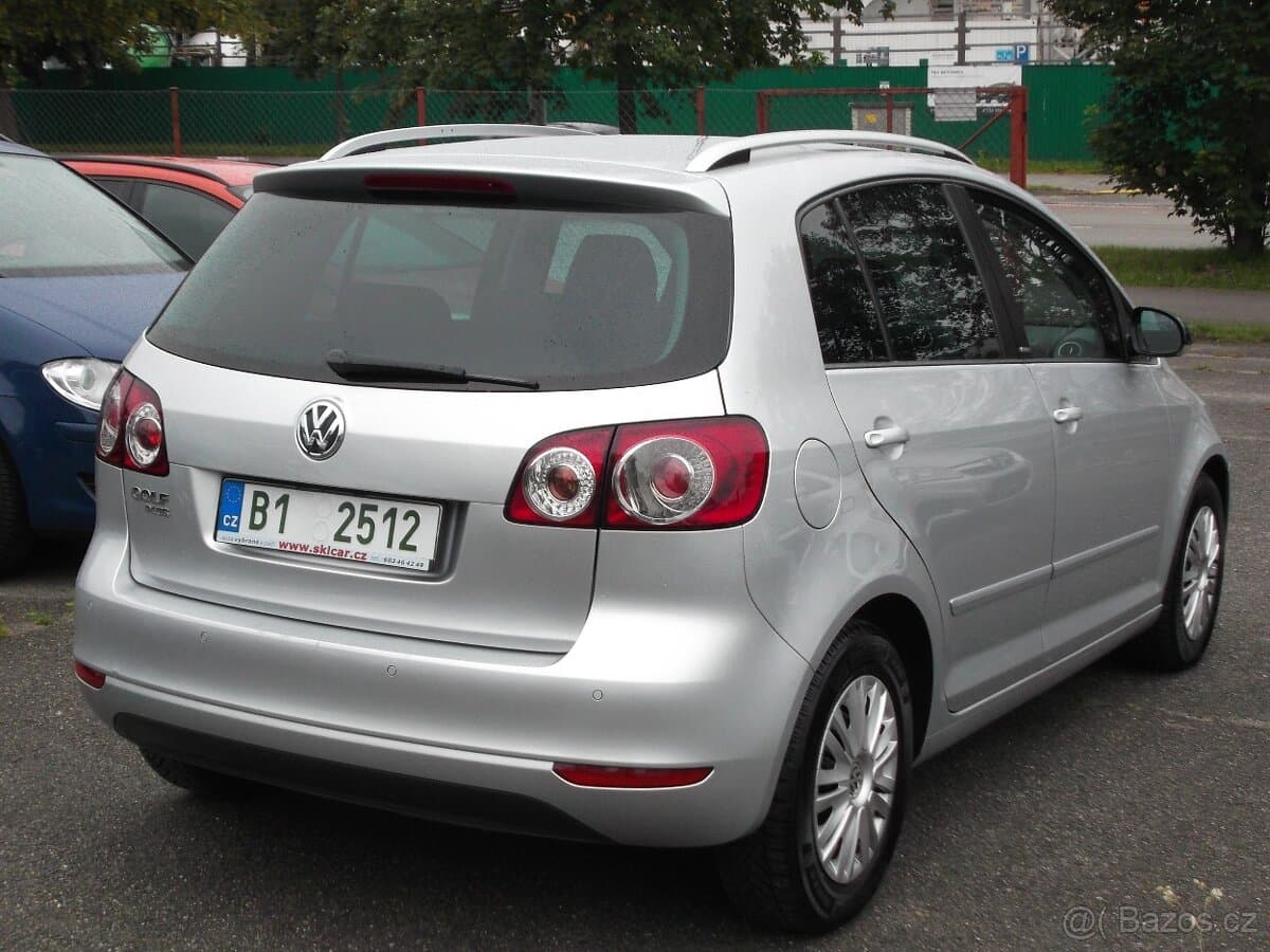 2011 Volkswagen GOLF - 3