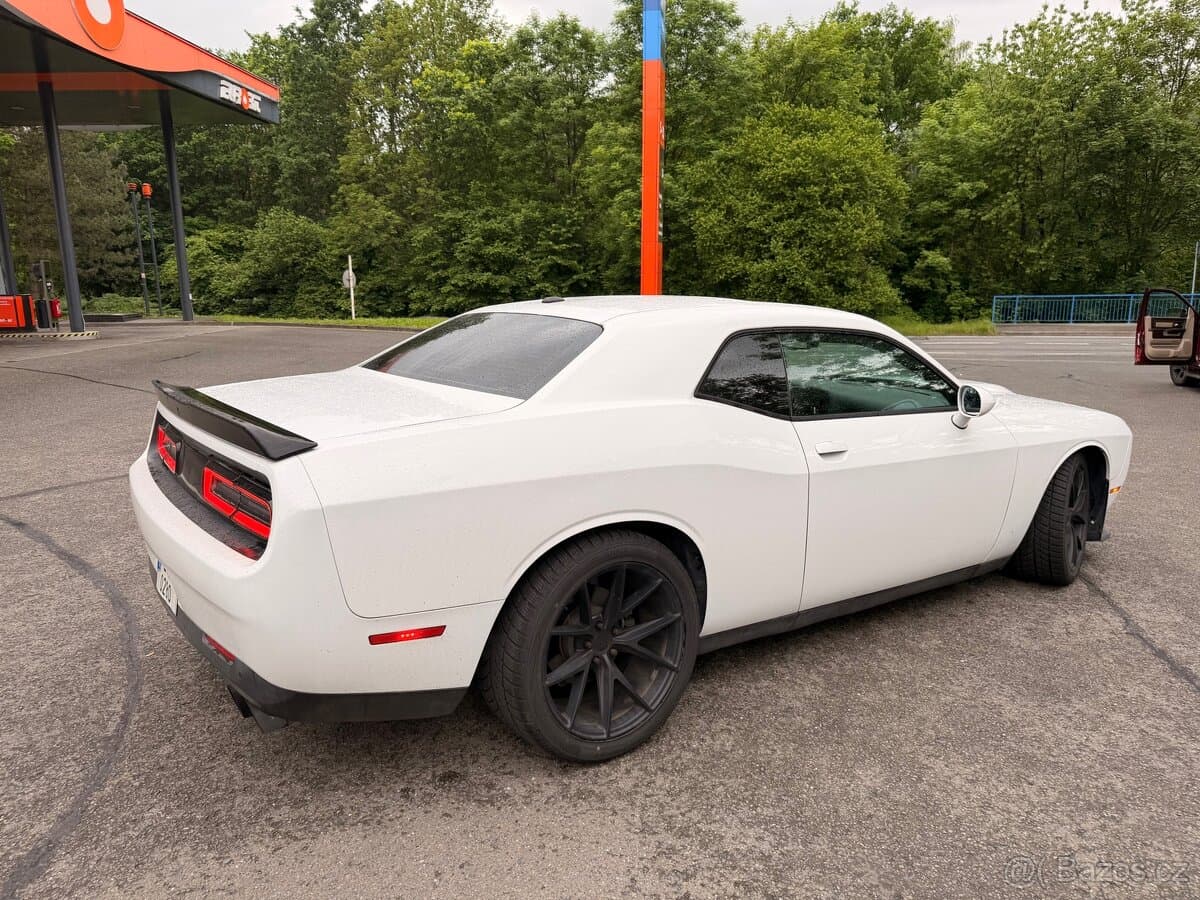 2019 Dodge CHALLENGER - 3