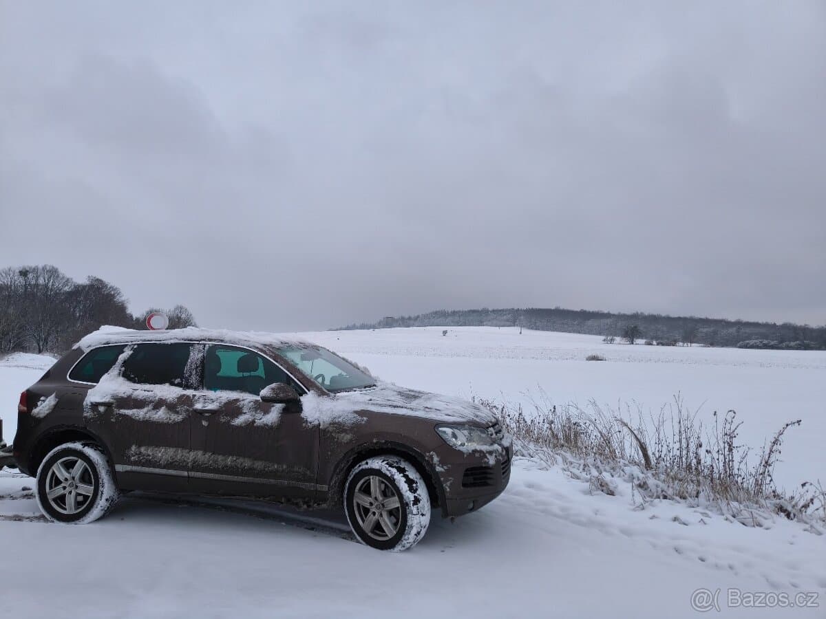 2012 Volkswagen TOUAREG - 3