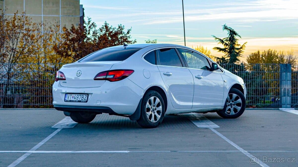 2014 Opel ASTRA - 3
