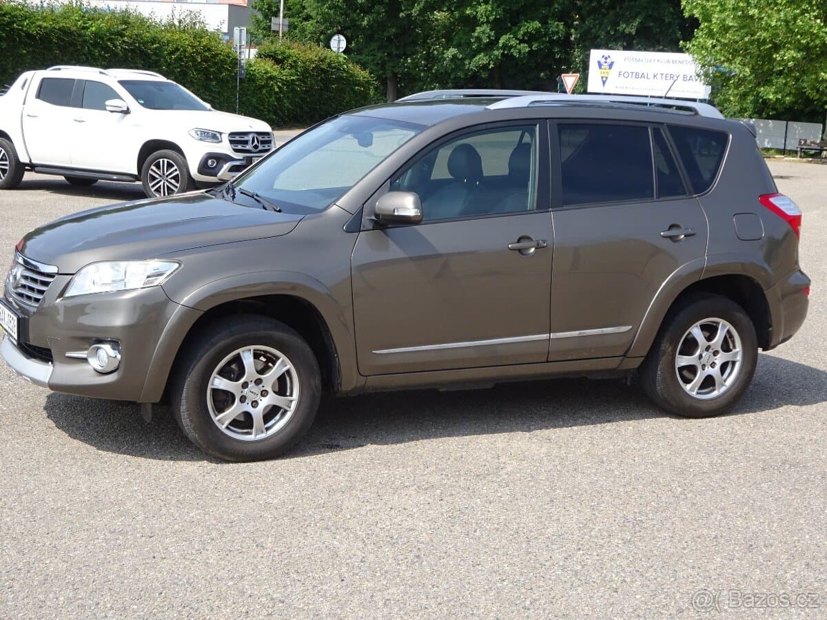 2011 Toyota RAV4 - 3