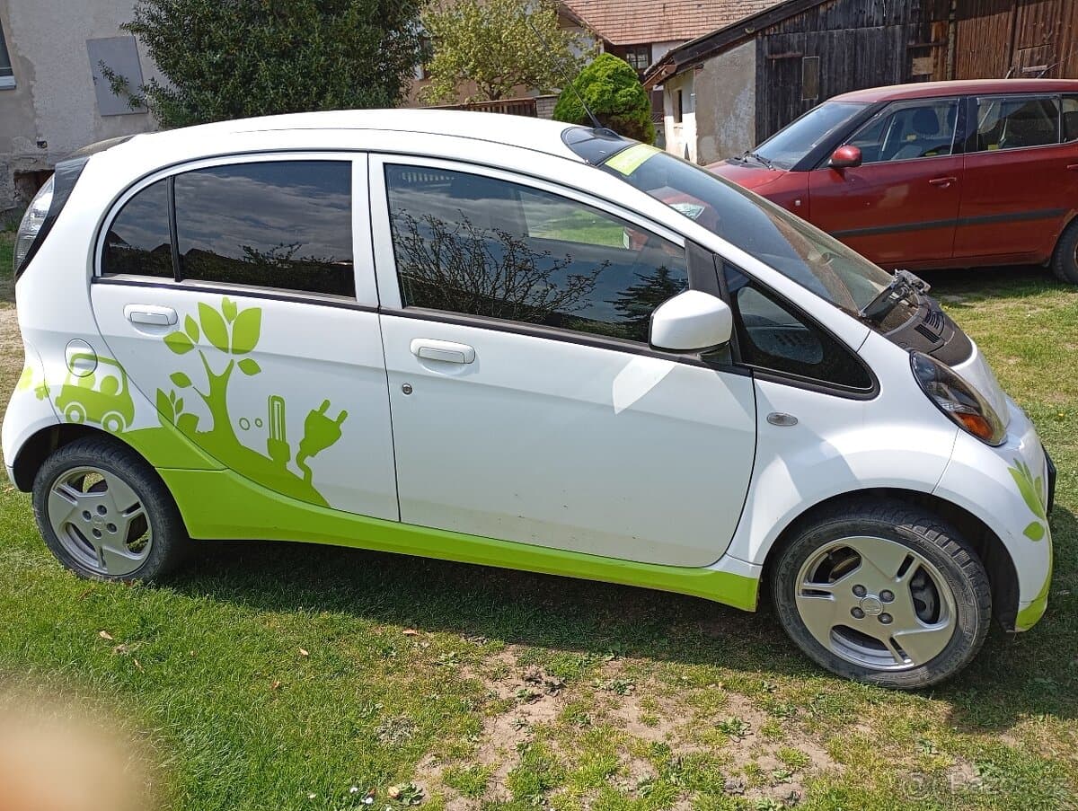 2012 Mitsubishi OSTATNÍ - 3