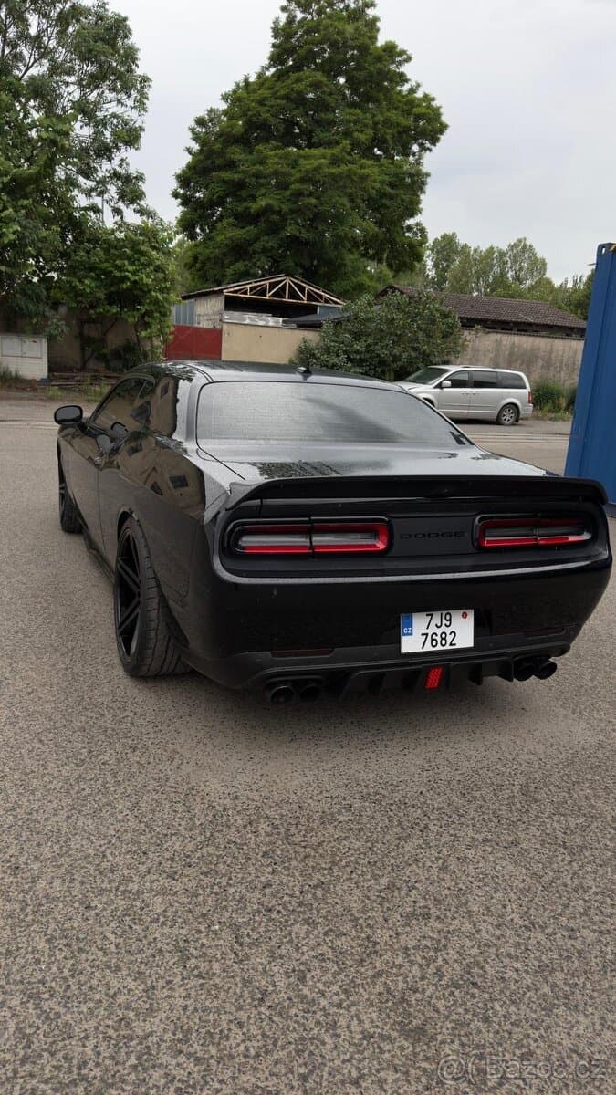 2016 Dodge CHALLENGER - 3