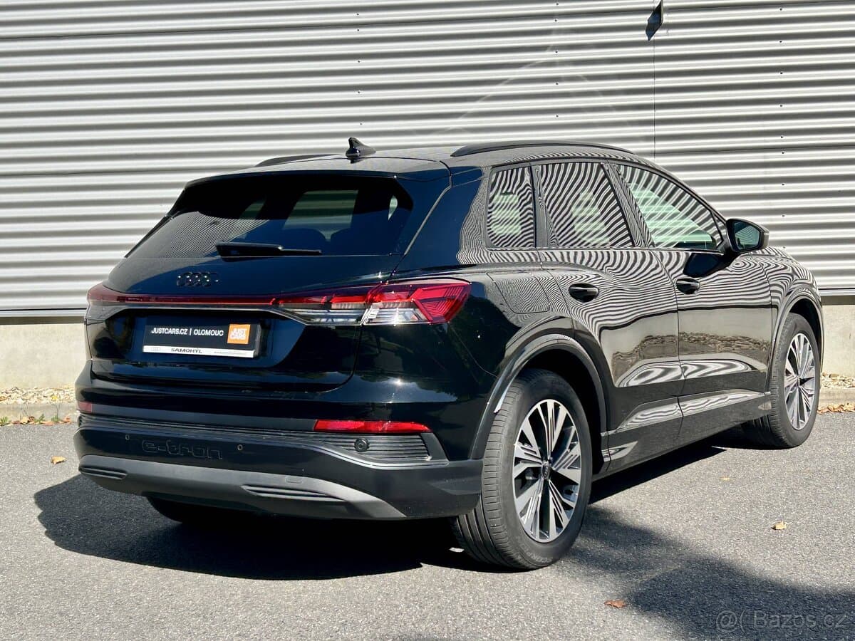 2025 Audi Q4 - 3