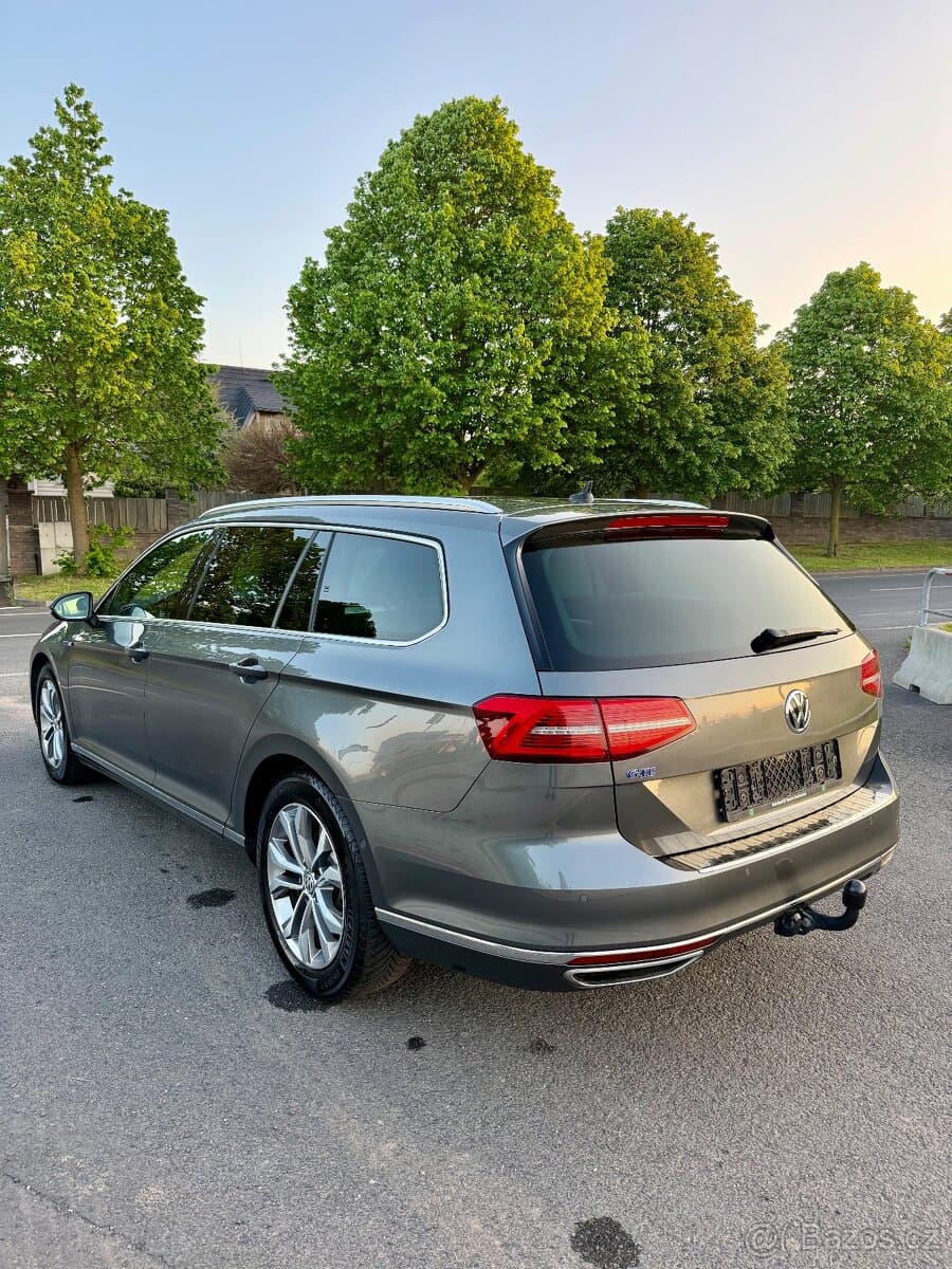 2016 Volkswagen PASSAT - 3