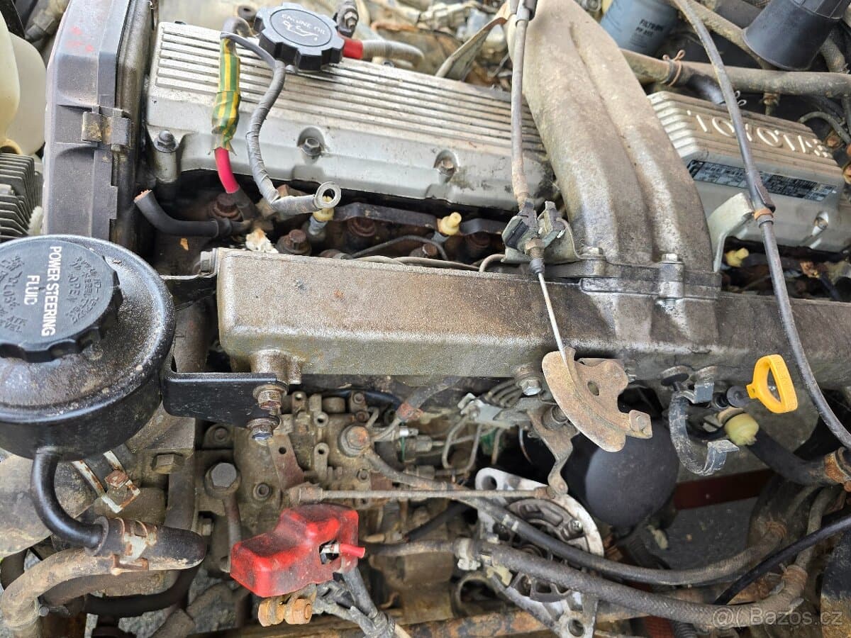 Toyota LAND CRUISER - 3